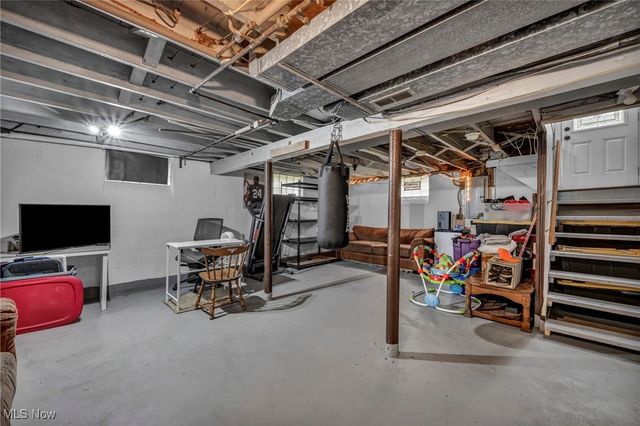 5461 Wellesley Avenue, North Olmsted, OH 44070