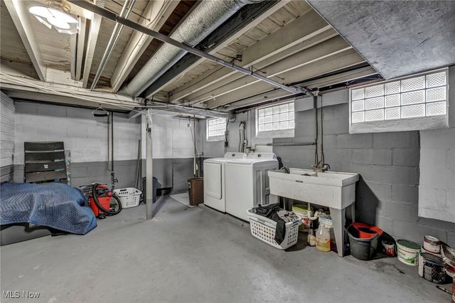 5461 Wellesley Avenue, North Olmsted, OH 44070