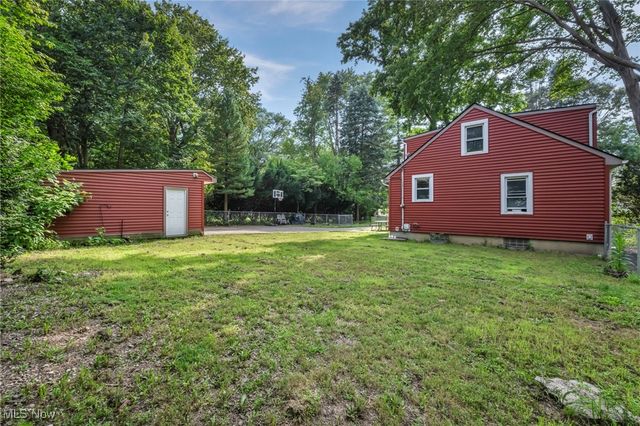 5461 Wellesley Avenue, North Olmsted, OH 44070