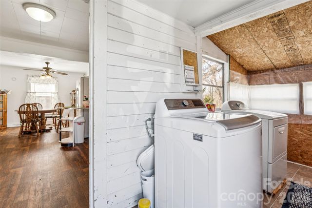 7910 Nc Hwy 90 Highway E, Stony Point, NC 28678