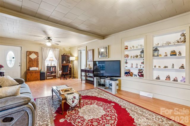 7910 Nc Hwy 90 Highway E, Stony Point, NC 28678