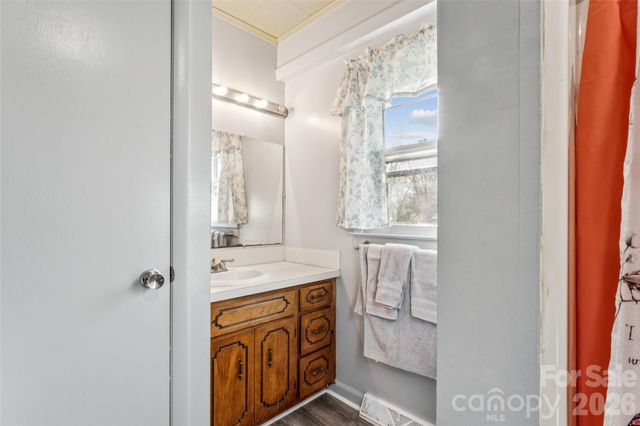 7910 Nc Hwy 90 Highway E, Stony Point, NC 28678