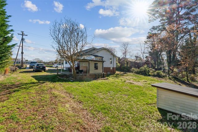 7910 Nc Hwy 90 Highway E, Stony Point, NC 28678