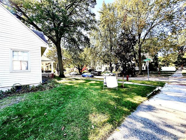 603 S Vermont Avenue, Royal Oak, MI 48067
