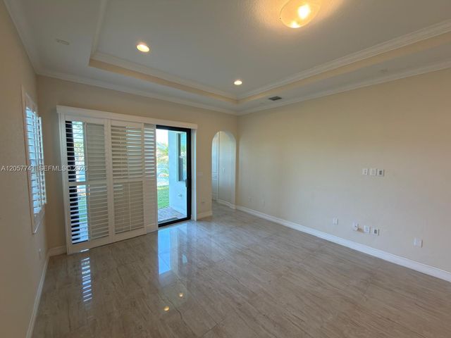455 SW 113th Lane 455, Pembroke Pines, FL 33025