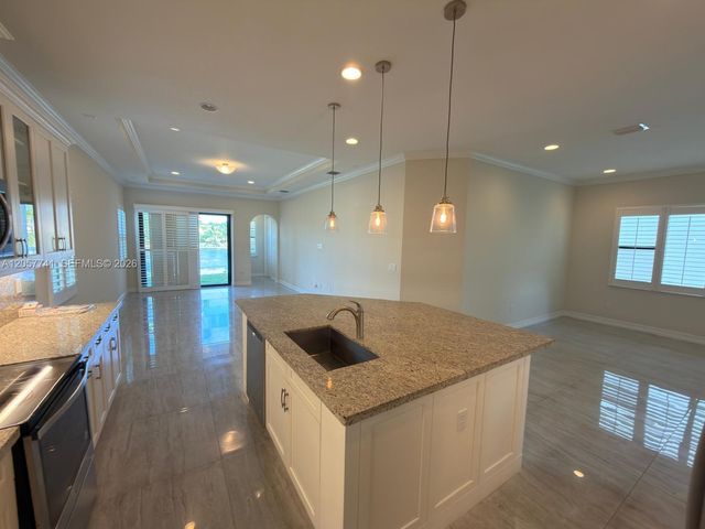 455 SW 113th Lane 455, Pembroke Pines, FL 33025
