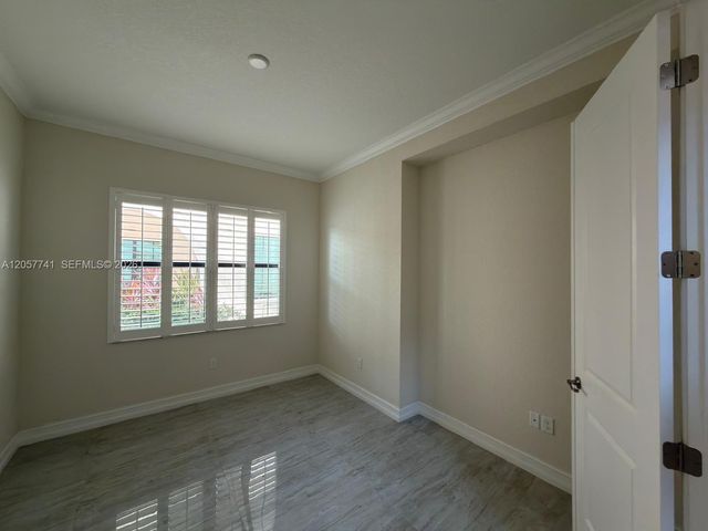 455 SW 113th Lane 455, Pembroke Pines, FL 33025