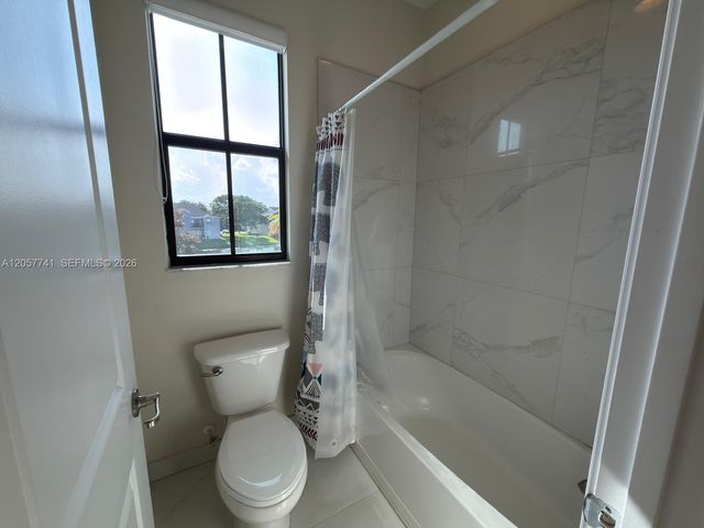 455 SW 113th Lane 455, Pembroke Pines, FL 33025