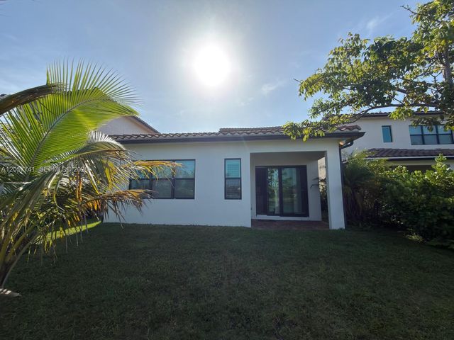 455 SW 113th Lane 455, Pembroke Pines, FL 33025