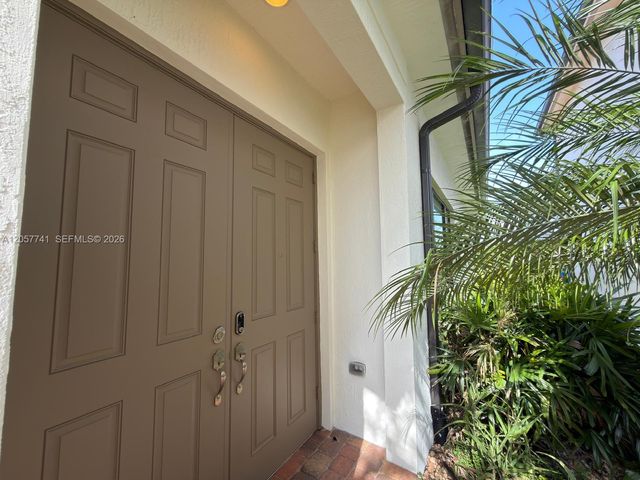 455 SW 113th Lane 455, Pembroke Pines, FL 33025