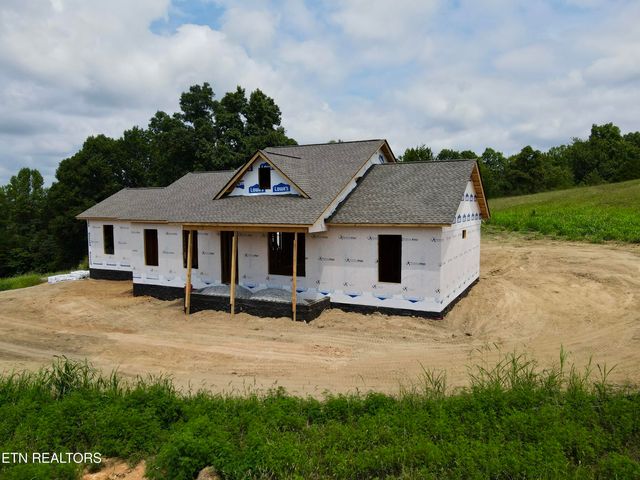 114 Moonstone Lane, New Tazewell, TN 37825