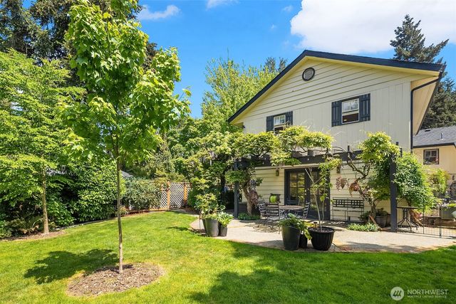 6007 SE 22nd Street, Mercer Island, WA 98040