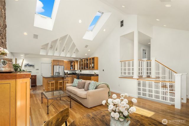 6007 SE 22nd Street, Mercer Island, WA 98040