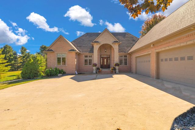 7260 34 Mile Road, Bruce Township, MI 48065