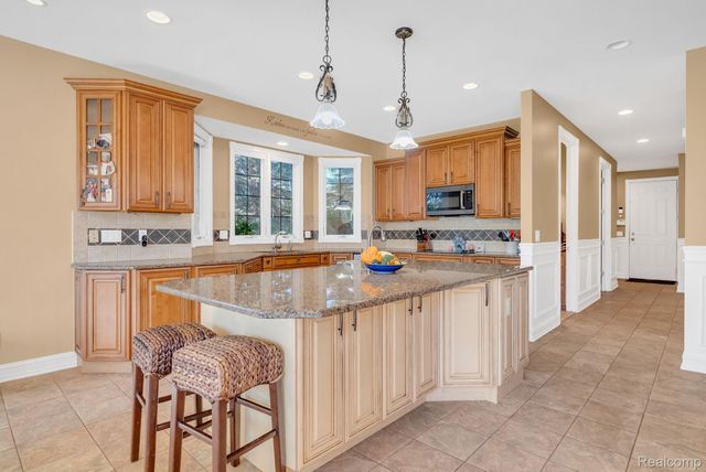 7260 34 Mile Road, Bruce Township, MI 48065