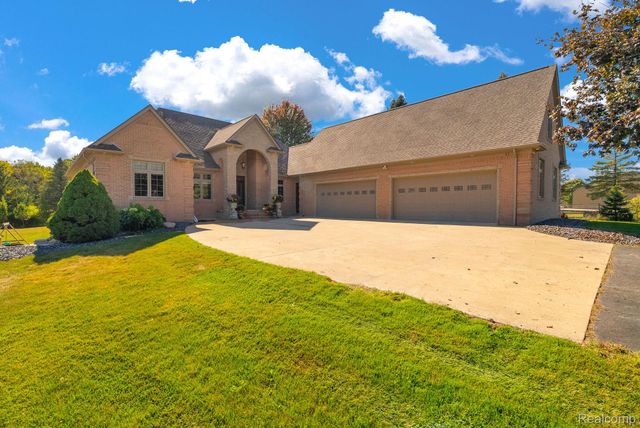 7260 34 Mile Road, Bruce Township, MI 48065