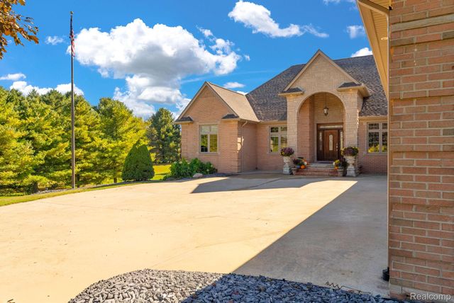 7260 34 Mile Road, Bruce Township, MI 48065