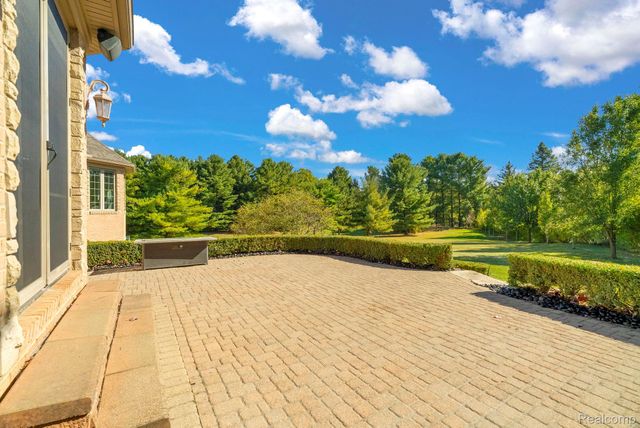 7260 34 Mile Road, Bruce Township, MI 48065