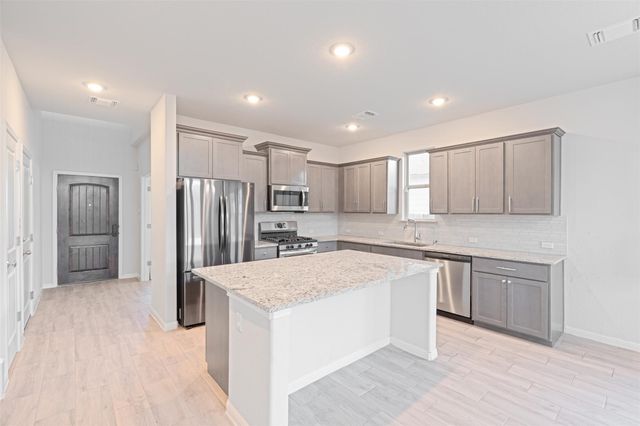 204 Greenway DR, Georgetown, TX 78628