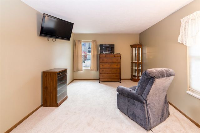 61137 Greenwood Drive, South Lyon, MI 48178