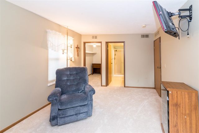 61137 Greenwood Drive, South Lyon, MI 48178