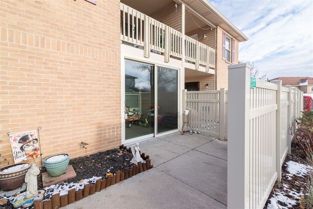 61137 Greenwood Drive, South Lyon, MI 48178