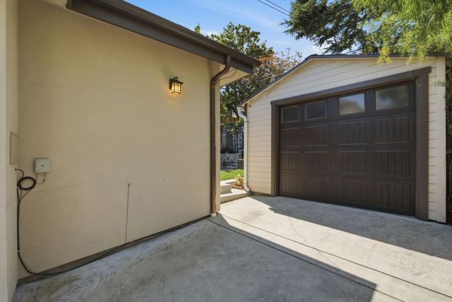2512 Hale Drive, Burlingame, CA 94010