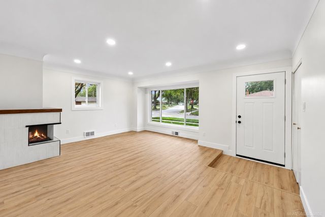 29812 Newport Drive, Warren, MI 48088