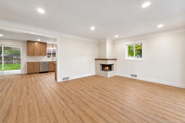 29812 Newport Drive, Warren, MI 48088