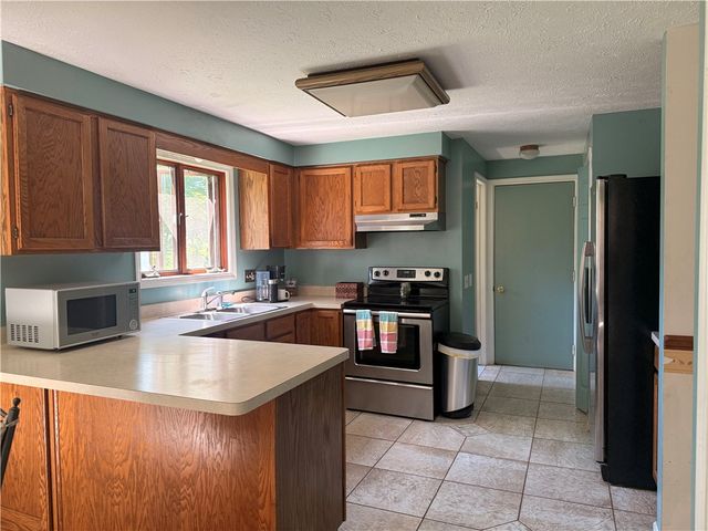364 Brush Creek Drive, Greece, NY 14612