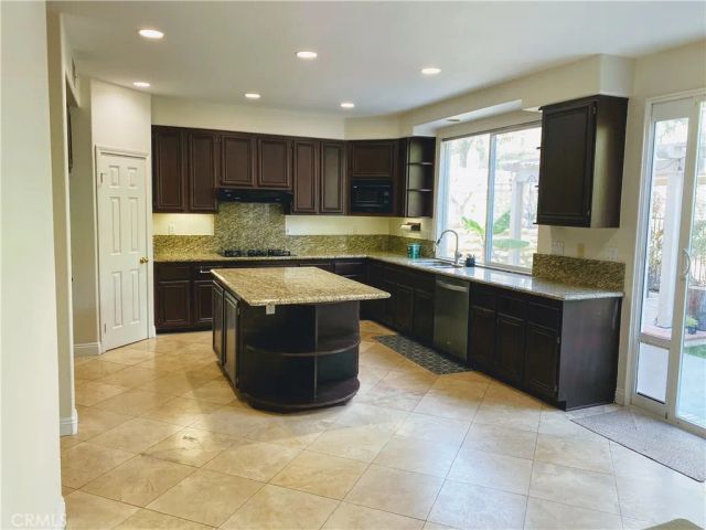 41 Feather Ridge, Mission Viejo, CA 92692