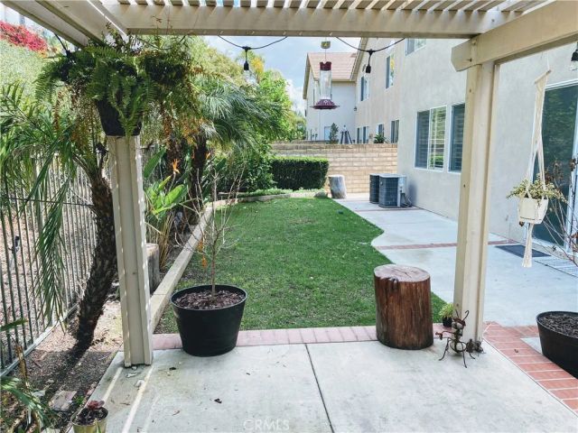 41 Feather Ridge, Mission Viejo, CA 92692