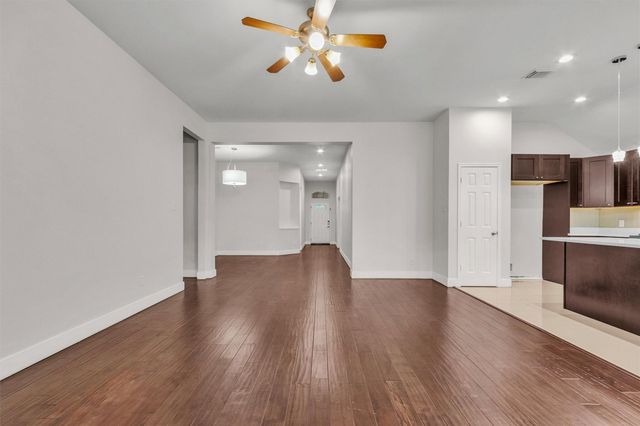 119 S Star Ridge Circle, The Woodlands, TX 77382