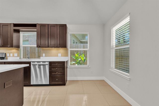 119 S Star Ridge Circle, The Woodlands, TX 77382