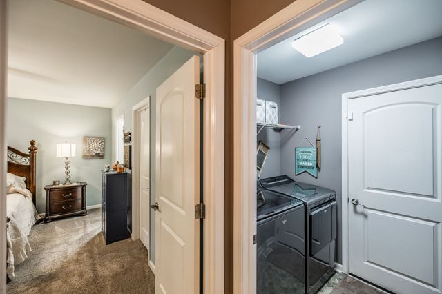 513 College St, Portland, TN 37148