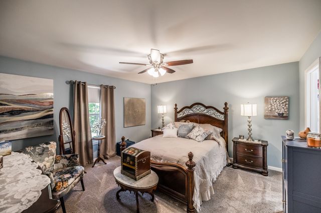 513 College St, Portland, TN 37148