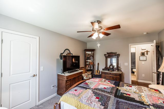 513 College St, Portland, TN 37148