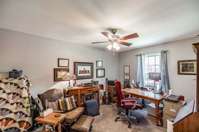 513 College St, Portland, TN 37148