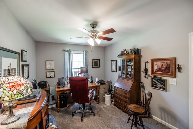 513 College St, Portland, TN 37148