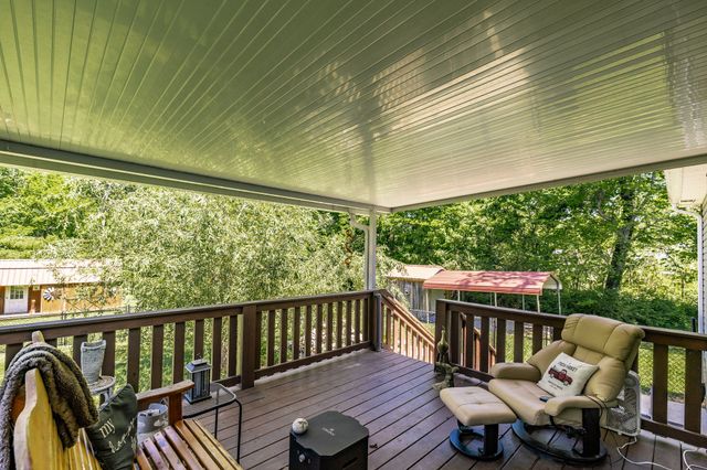513 College St, Portland, TN 37148