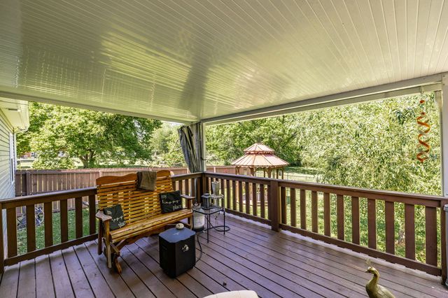 513 College St, Portland, TN 37148