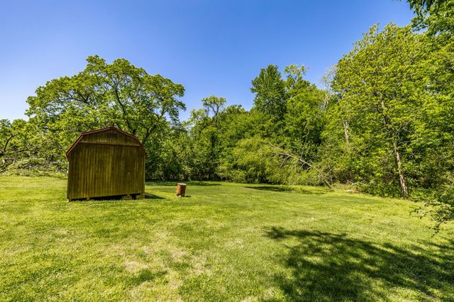 513 College St, Portland, TN 37148