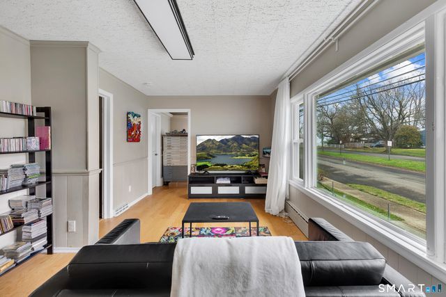 21 Rivercliff Drive, Milford, CT 06460