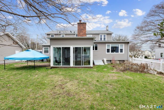 21 Rivercliff Drive, Milford, CT 06460