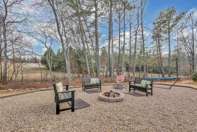 108 Rocky Water Pointe, Wellford, SC 29385