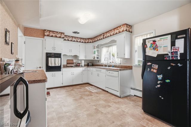 1416 W 64th Street, Ashtabula, OH 44004