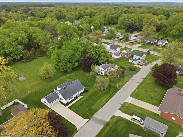 1416 W 64th Street, Ashtabula, OH 44004