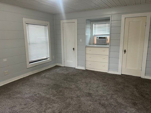 206 W 6th Street, Irving, TX 75060