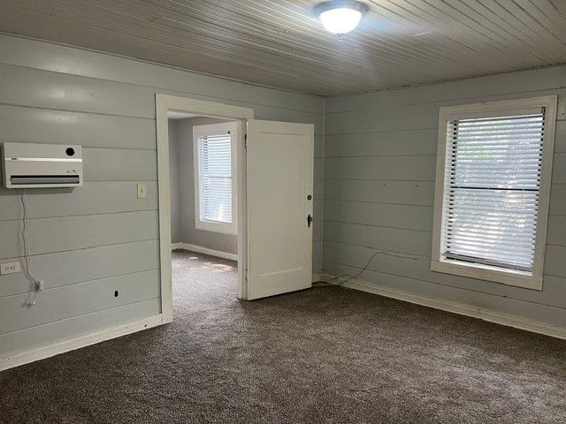 206 W 6th Street, Irving, TX 75060