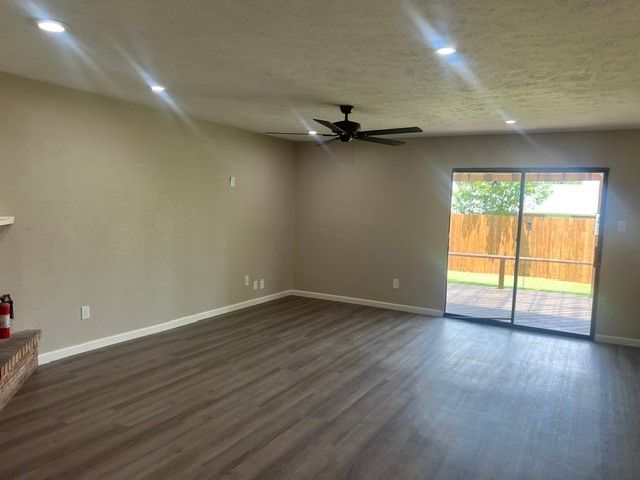 206 W 6th Street, Irving, TX 75060